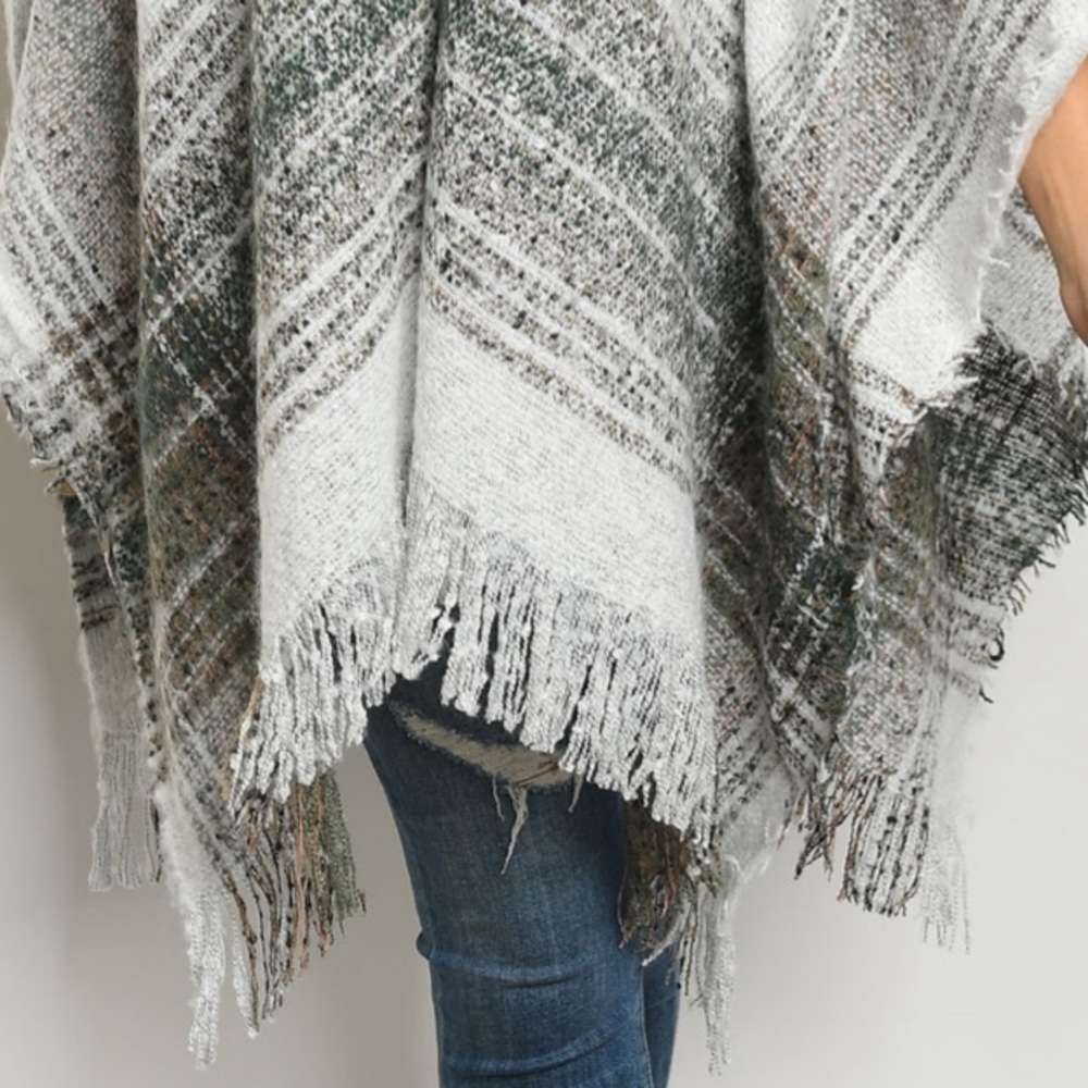 Brand New Chic & Cozy Boutique Poncho Shawl Cape - Picture 4 of 7